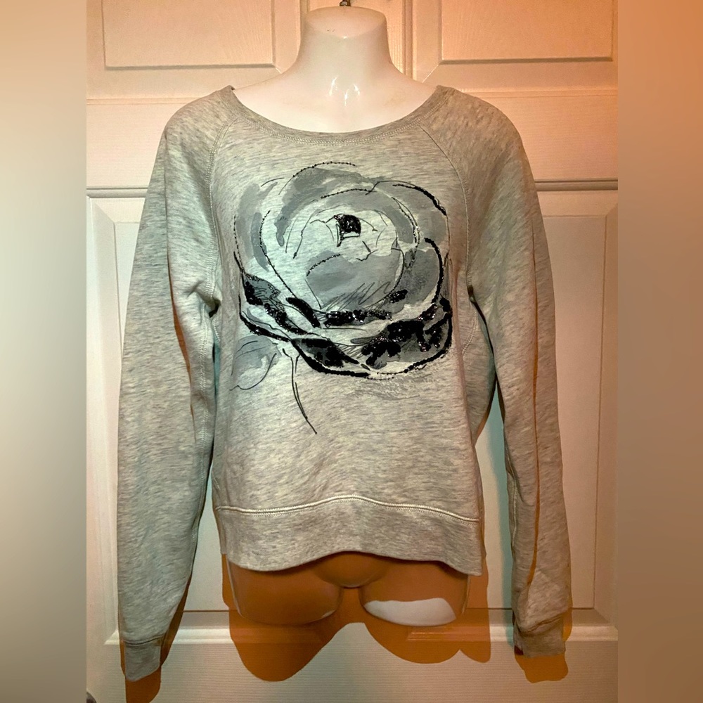 Abercrombie and Fitch Flower Design Sweater